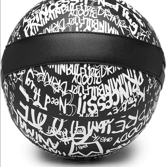 Graffiti Basketball Shape Clutch Model 1 - Picture 11 of 14